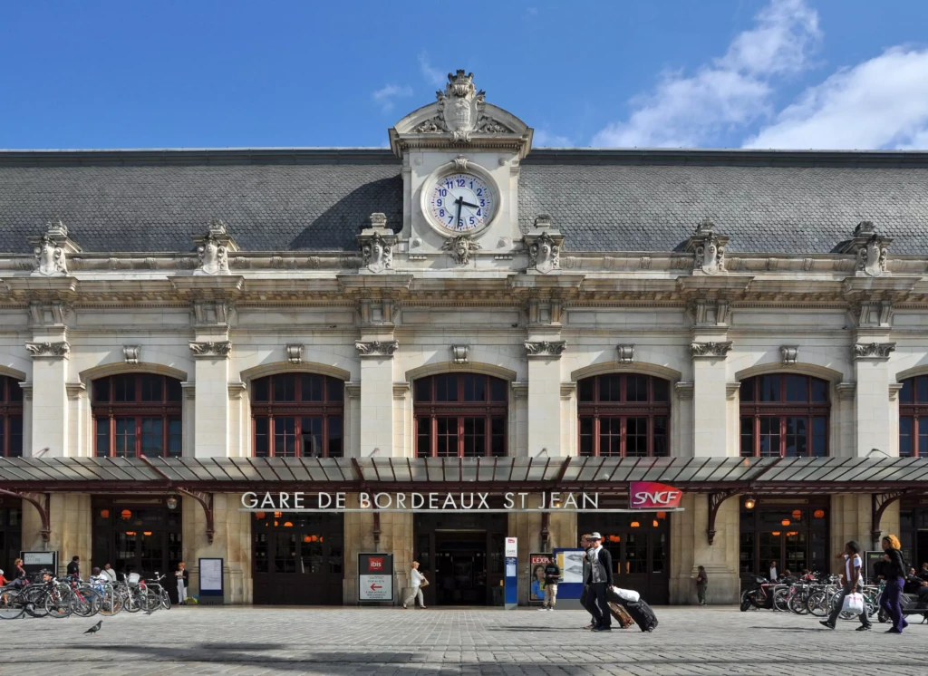 comment-rejoindre-le-centre-ville-de-bordeaux-depuis-la-gare-saint-jean-2